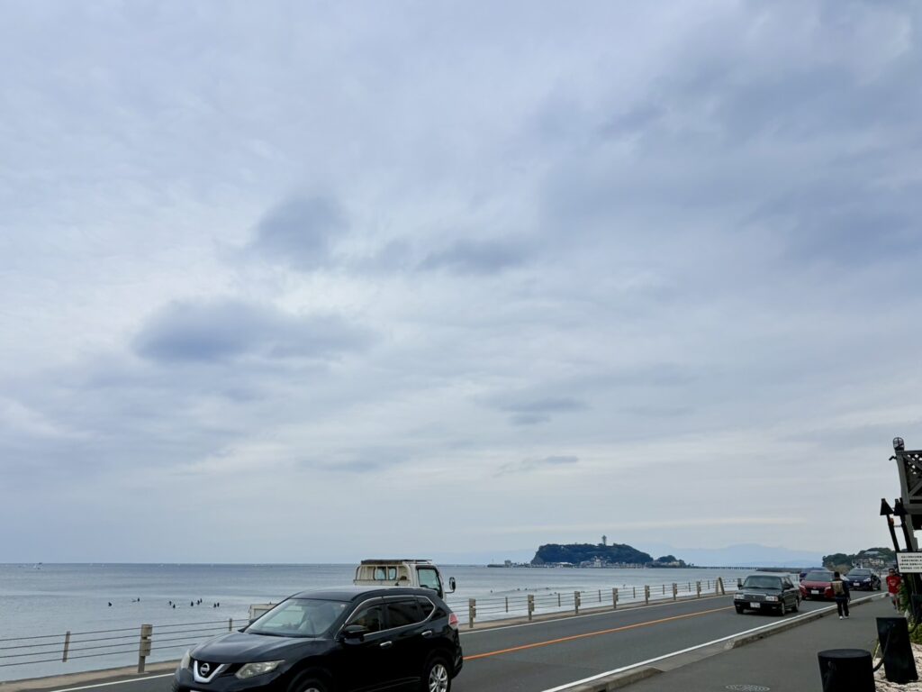 江の島が見えます。