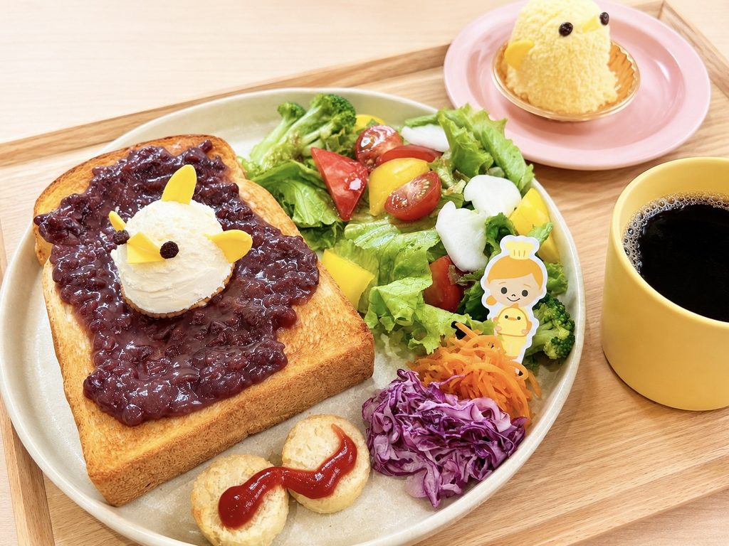 ぴよりんvillageのホイップバターぴよりん小倉トーストセット